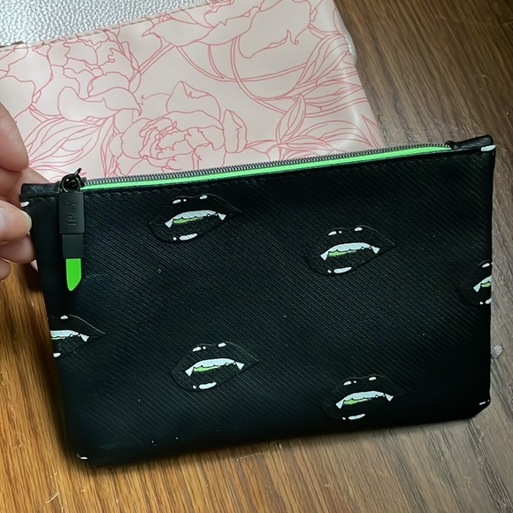 Makeup pouches - Picture 4 of 6